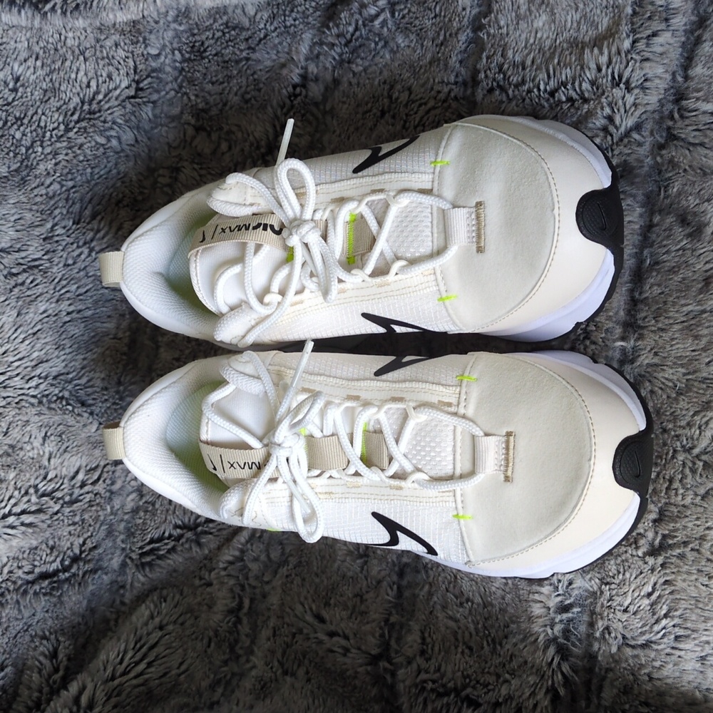 Nike Women's Air Max Interlock 'Phantom Black' Sz 7.5 - Picture 2 of 7